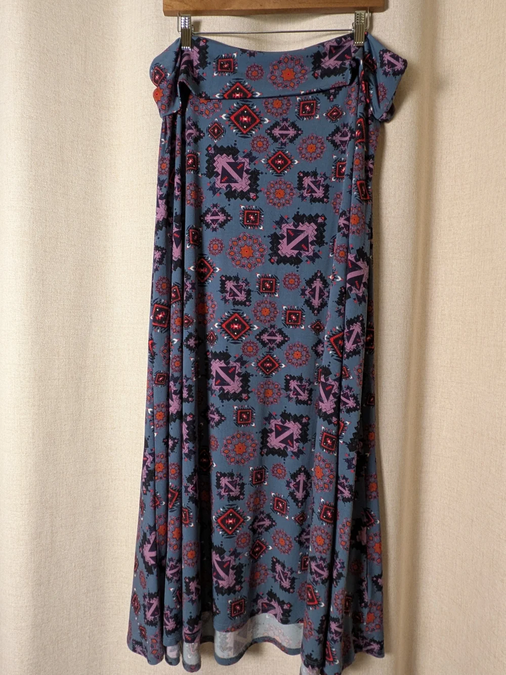 LuLaRoe Azure Skirt 2XL Blue Purple Geometric Print Flowy Stretch Midi Maxi